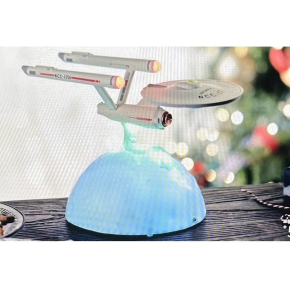 2023 Hallmark Keepsake Star Trek USS Enterprise w/cord NCC1701 Magic Light Sound - Picture 2 of 8